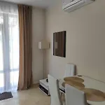 Апартамент Garden Of Eden Ground Floor With Pool And Sea View